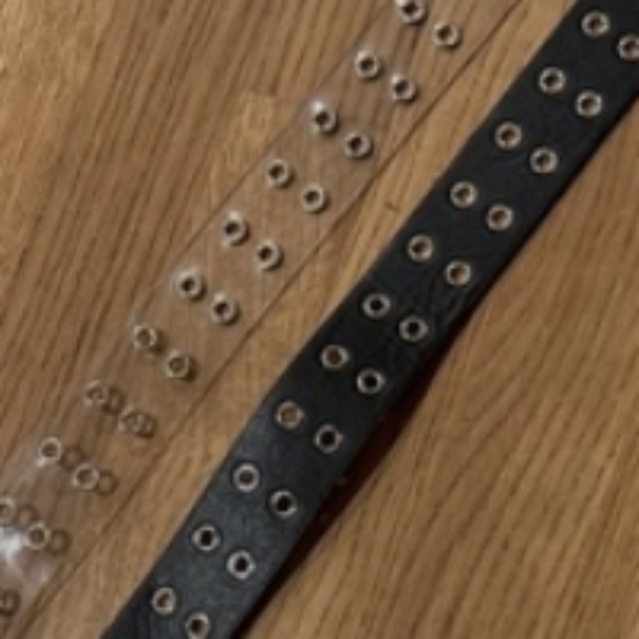 Bundle Brandy Melville Belts with Silver Buckle - Picture 2 of 4